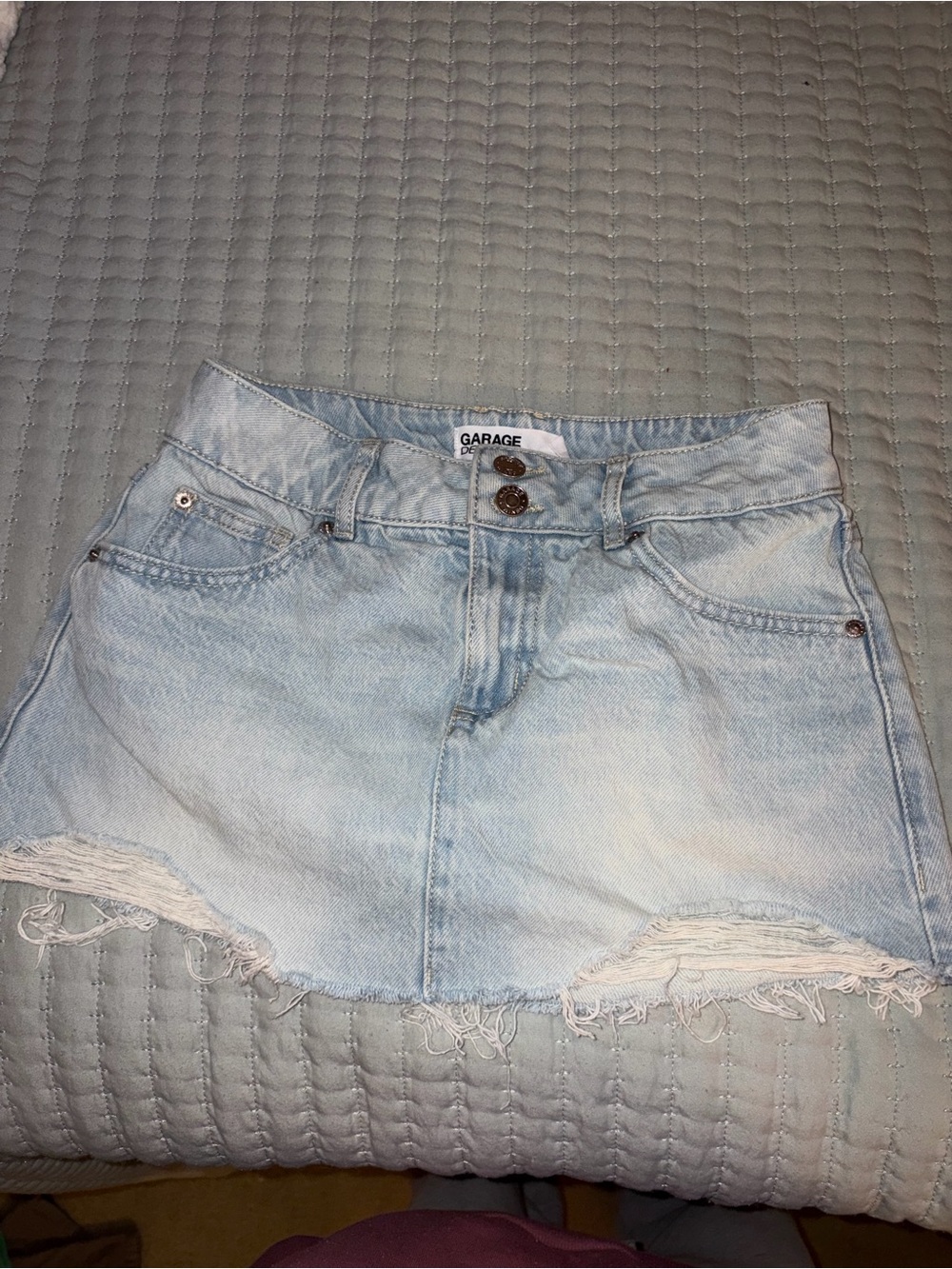 Garage Light Wash Frayed Hem Denim Shorts